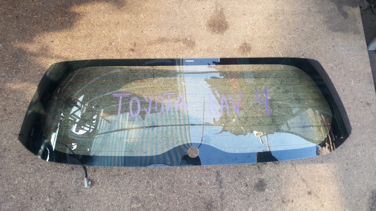 PARABRISAS POSTERIOR TOYOTA RAV4 2013 AL 2018